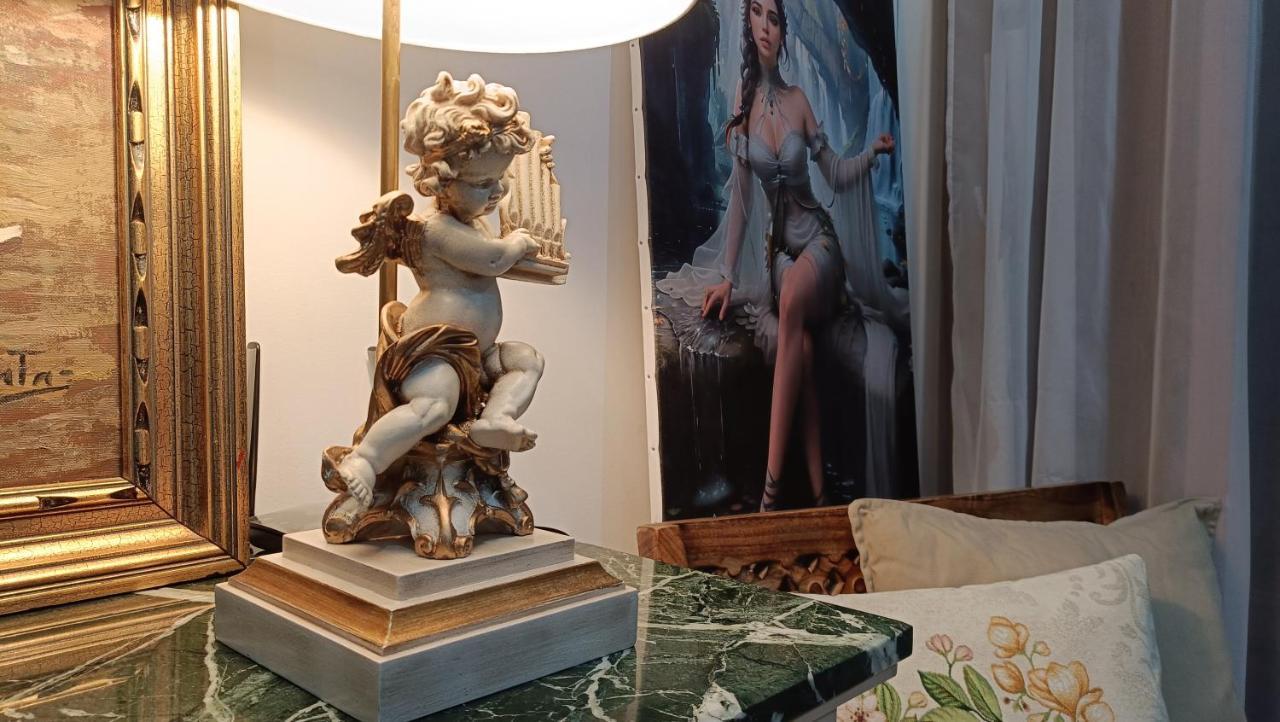 Orient Apartment Madrid Bagian luar foto