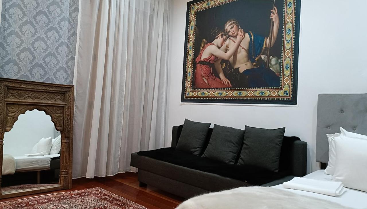 Orient Apartment Madrid Bagian luar foto